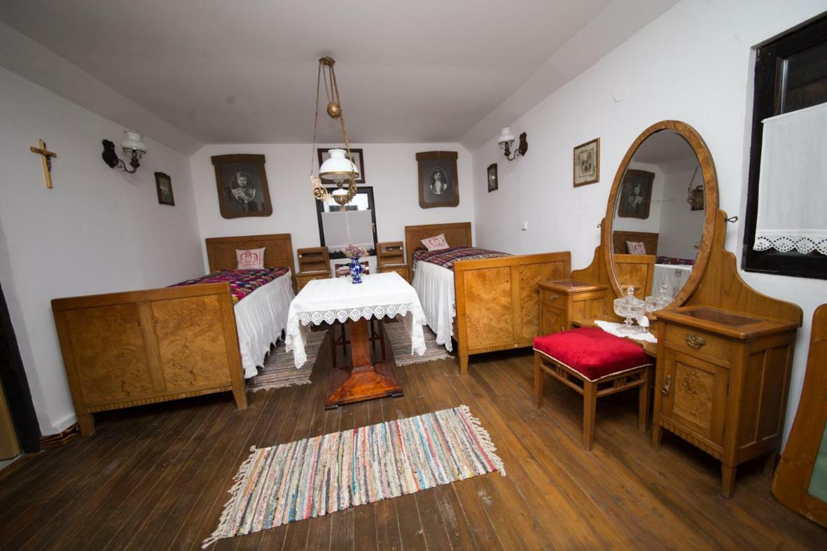 Acin Salas Tordinci Bagian luar foto