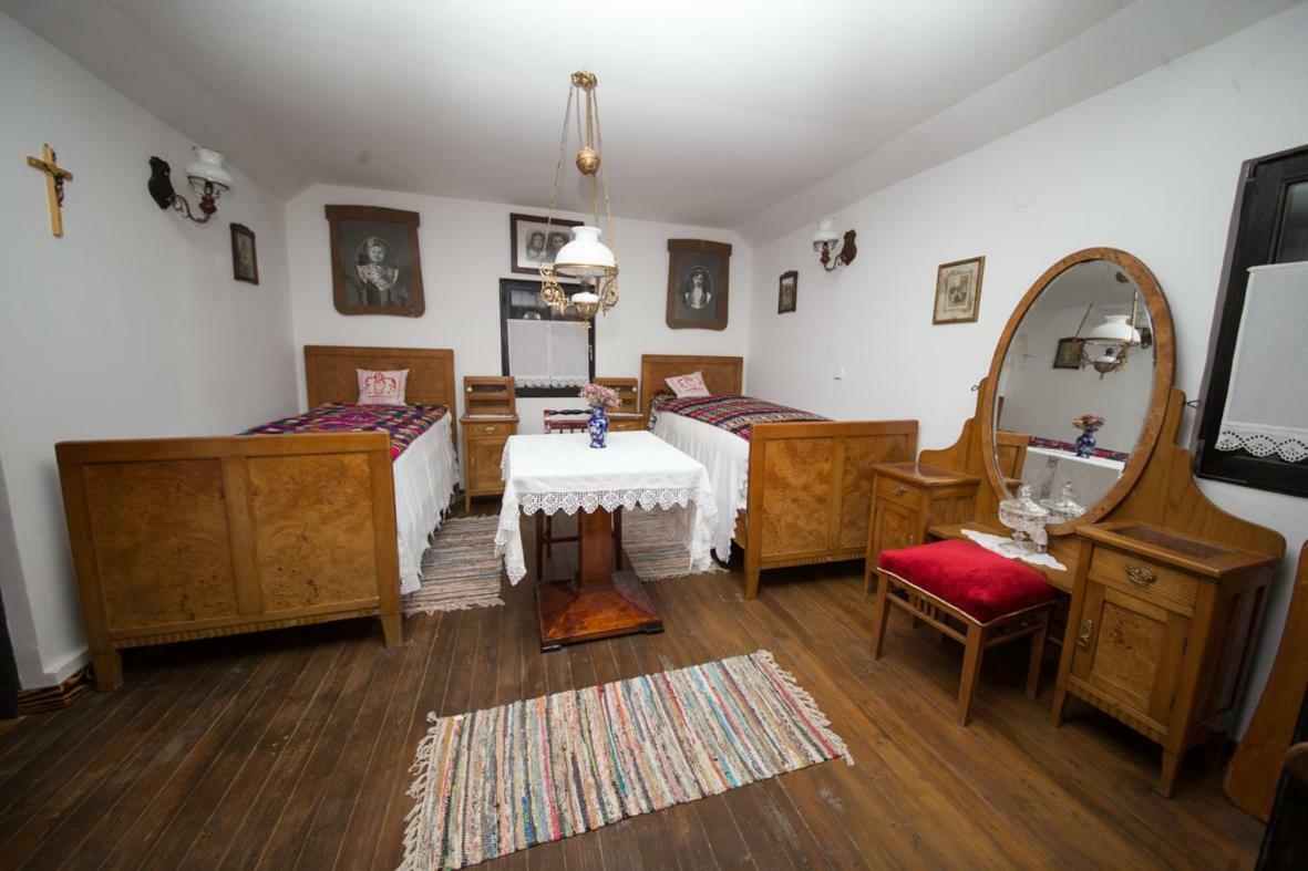 Acin Salas Tordinci Bagian luar foto